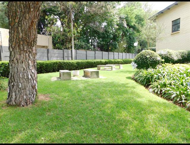 122M² OFFICE TO LET IN RANDPARK RIDGE
